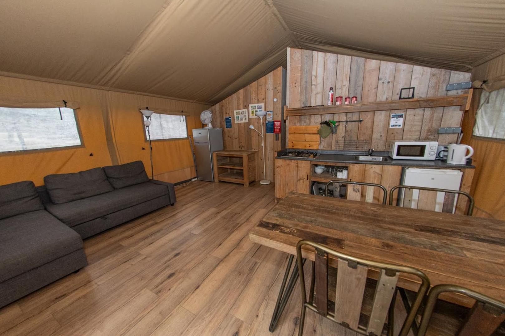 Camping Du Garlaban Обань Номер фото